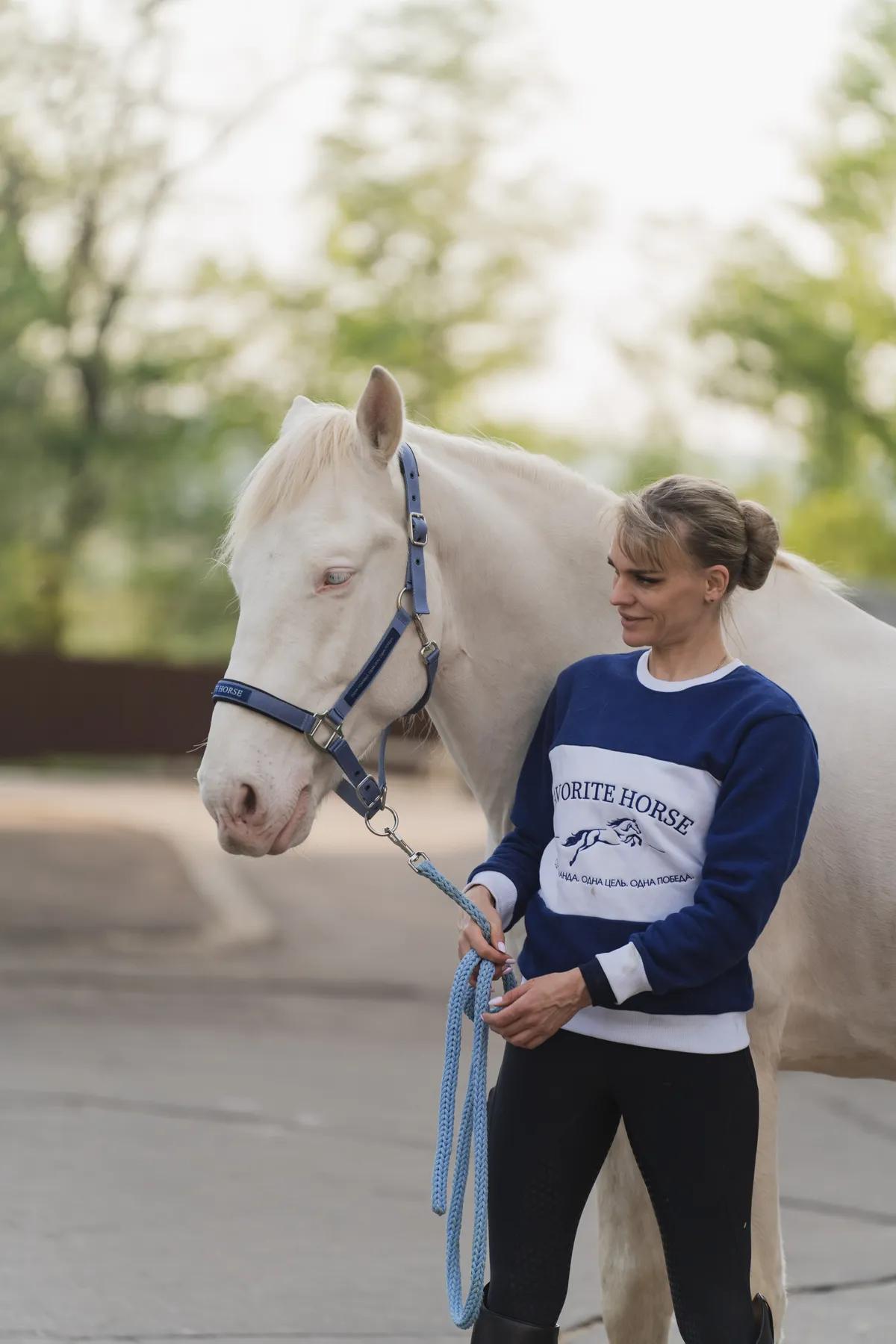 Свитшот утеплённый FAVORITE HORSE 