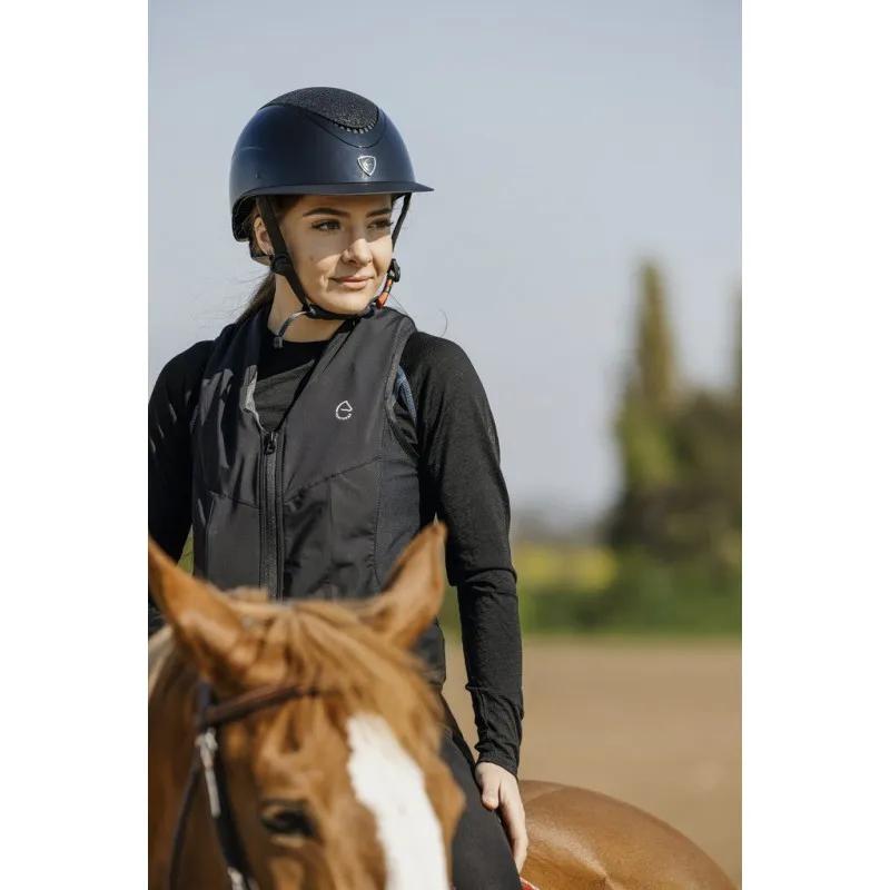 Шлем “Wings” Lame EQUITHEME