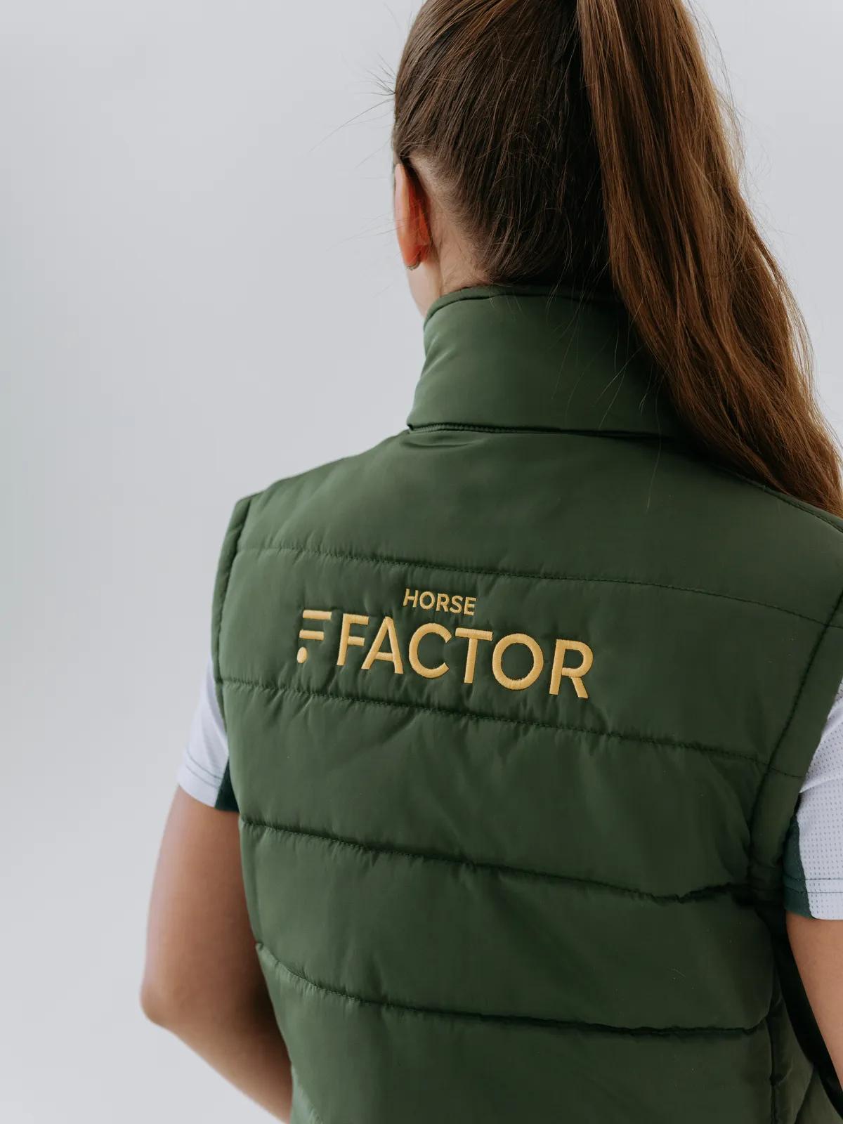 Утепленный зеленый жилет HorseFactor Film Collection 